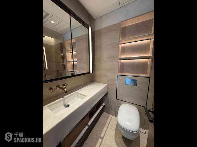 Mid Levels West - The Legacy Phase 1 Tower 2 14