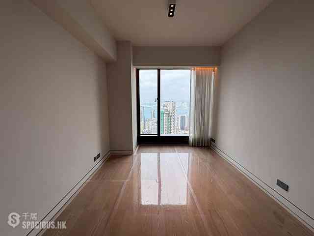Mid Levels West - The Legacy Phase 1 Tower 2 09