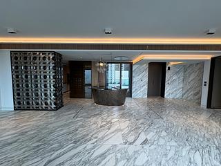 Mid Levels West - The Legacy Phase 1 Tower 2 02