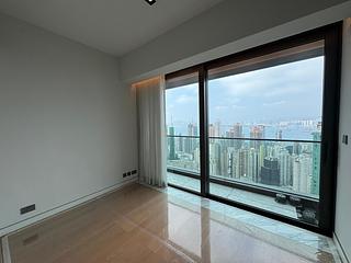 Mid Levels West - The Legacy Phase 1 Tower 2 07