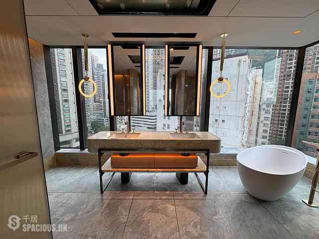 Mid Levels West - The Legacy Phase 1 Tower 2 05