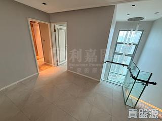 West Kowloon - The Harbourside Block 3 02