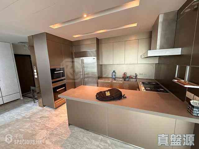 West Kowloon - The Harbourside Block 3 09
