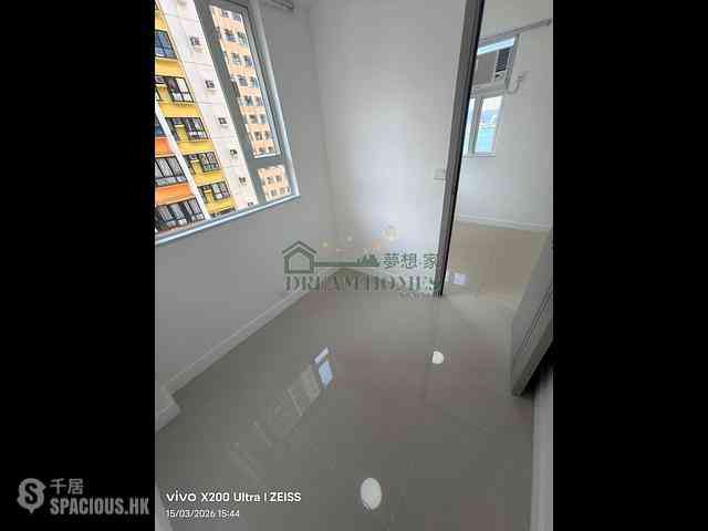 Kennedy Town - Han Yu Building 08