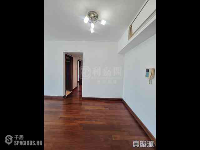 West Kowloon - The Harbourside Block 3 07