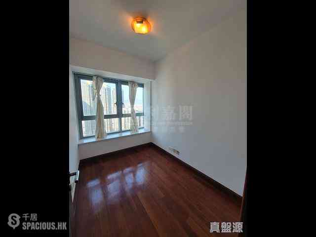 West Kowloon - The Harbourside Block 3 06
