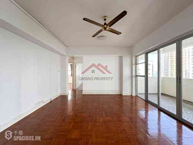 Tai Hang - Kan Oke House 01