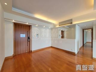 West Kowloon - The Harbourside Block 3 02