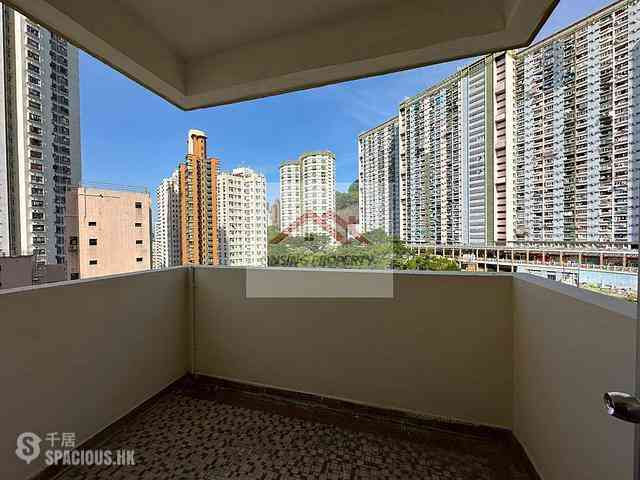 Tai Hang - Kan Oke House 11