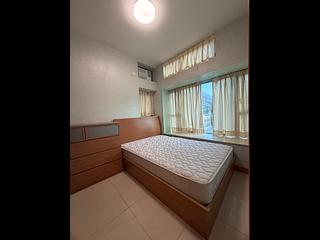 Tung Chung - Coastal Skyline Phase 3 La Rossa Block B (Block 8) 03