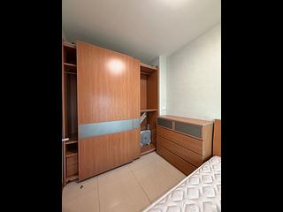 Tung Chung - Coastal Skyline Phase 3 La Rossa Block B (Block 8) 04