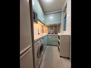 Tung Chung - Coastal Skyline Phase 3 La Rossa Block B (Block 8) 08