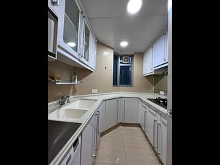 Tung Chung - Caribbean Coast Phase 2 Albany Cove Tower 7 05