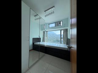 Tung Chung - Coastal Skyline Phase 3 La Rossa Block B (Block 8) 05