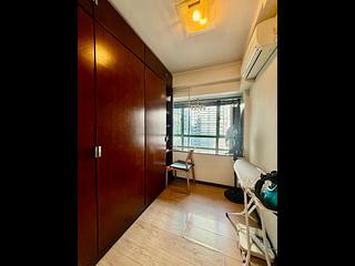 Mid Levels Central - Goldwin Heights 05