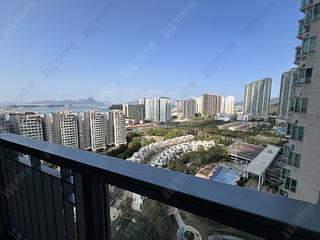 Tung Chung - Coastal Skyline Phase 3 La Rossa 02