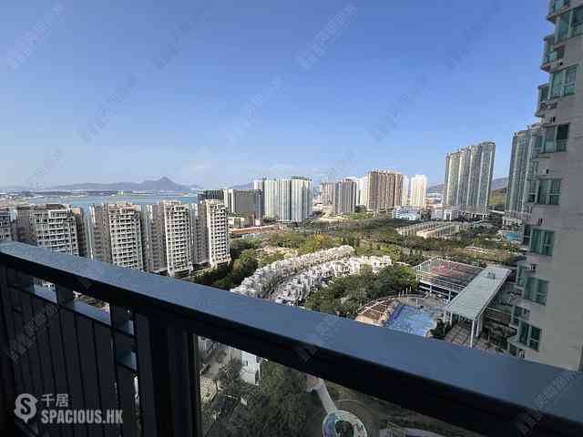 Tung Chung - Coastal Skyline Phase 3 La Rossa 02