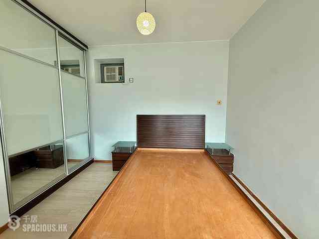 Tung Chung - Seaview Crescent Block 2 08