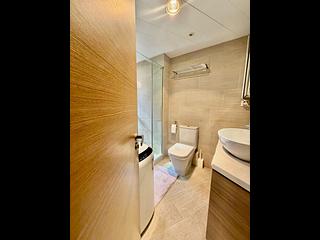 Mid Levels Central - Jing Tai Garden Mansion 08