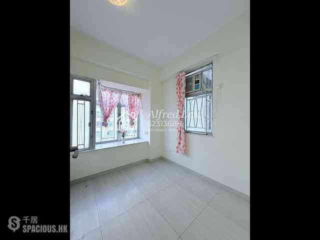 Mong Kok - Hung Hay Building 03