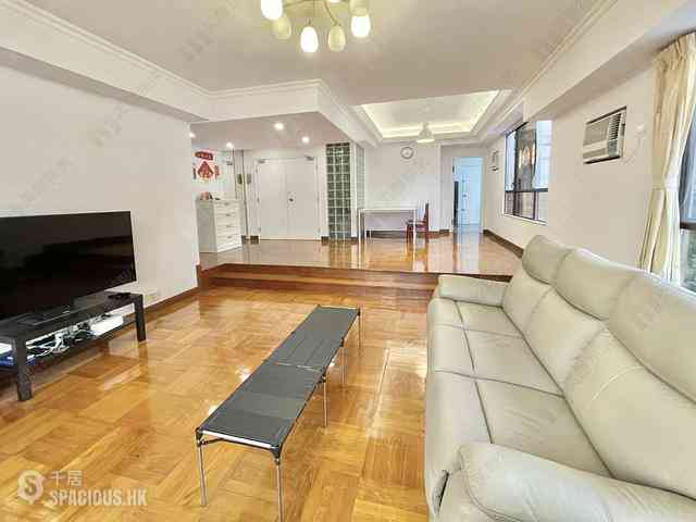 Wan Chai - Wing Way Court 05