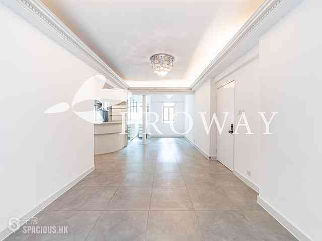 Mid Levels Central - Merry Court 01