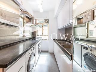 Mid Levels Central - Merry Court 07