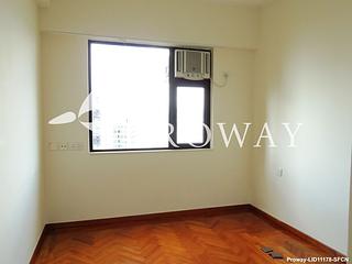 Mid Levels West - Realty Gardens Vienna Court (Block 5) 10