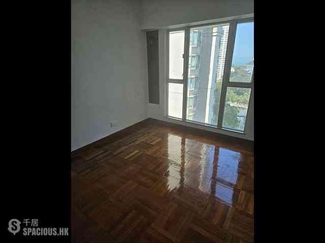 Ap Lei Chau - Marina Habitat Block 3 18