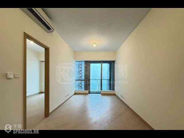 Cheung Sha Wan - Grand Victoria Phase 2 Grand Victoria II Tower 3A 01