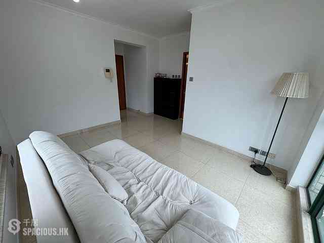 Kennedy Town - University Heights Block 2 02