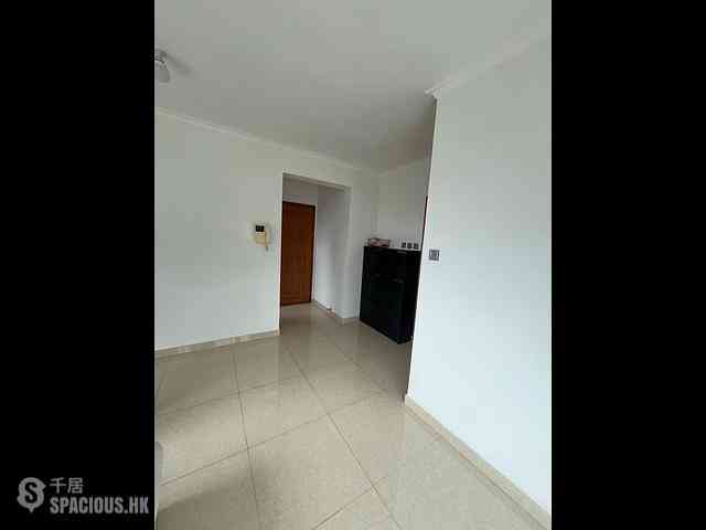Kennedy Town - University Heights Block 2 03
