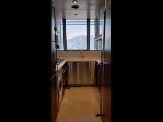 West Kowloon - The Harbourside Block 2 02