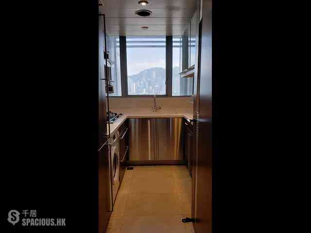 West Kowloon - The Harbourside Block 2 02