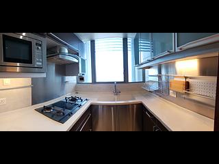 West Kowloon - The Harbourside Block 2 04