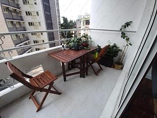 Mid Levels Central - Best View Court Block 68, Macdonnell Road 07