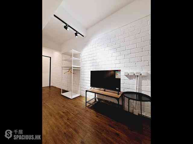 Sheung Wan - 113-115, Wing Lok Street 03