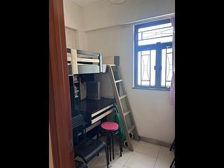 Sai Ying Pun - Kwan Yick Building 09