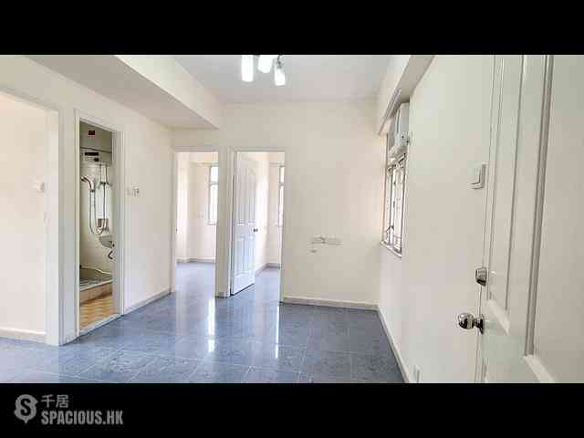 Shau Kei Wan - Kam Key Mansion 01