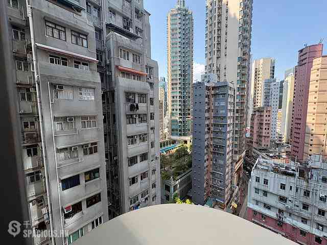 Wan Chai - The Avenue Phase 2 Block 3 03