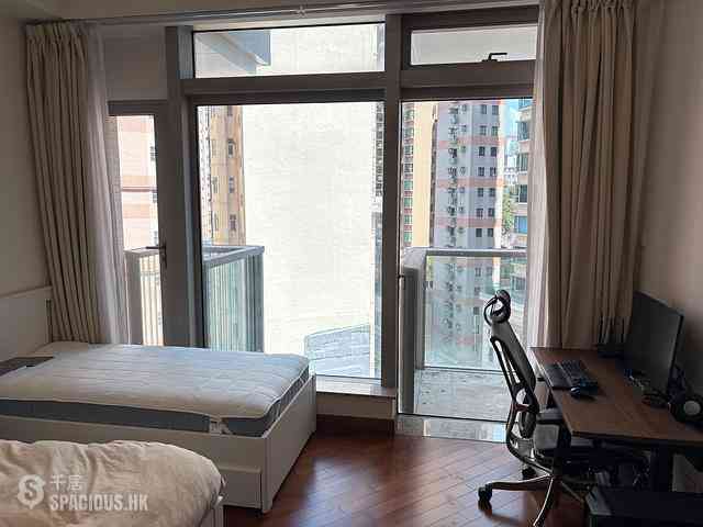 Wan Chai - The Avenue Phase 2 Block 3 06