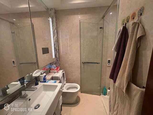 Wan Chai - The Avenue Phase 2 Block 3 10
