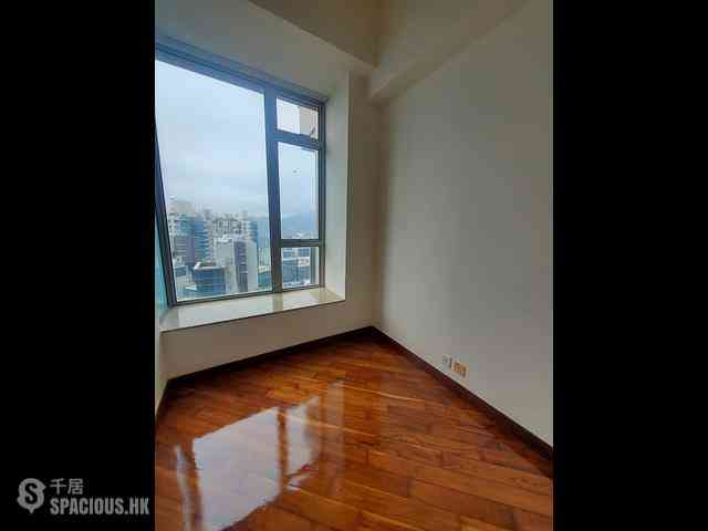 Tai Kok Tsui - One Silversea Tower 6 03