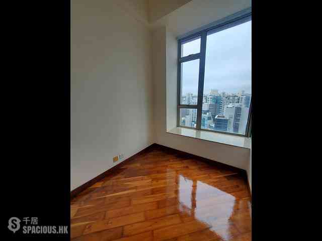 Tai Kok Tsui - One Silversea Tower 6 04