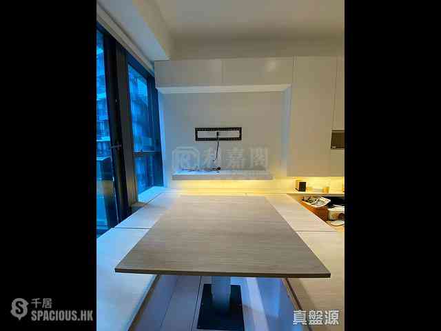 Tseung Kwan O - Twin Peaks Block 2 03