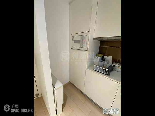 Tseung Kwan O - Twin Peaks Block 2 05