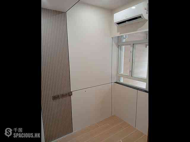 Causeway Bay - 520, Lockhart Road 04