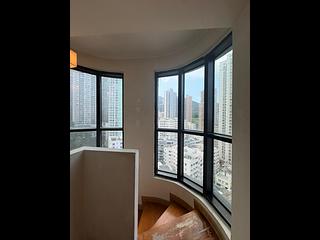 Mid Levels West - Wilton Place 11