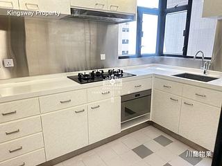 Mid Levels Central - Elegant Terrace 09