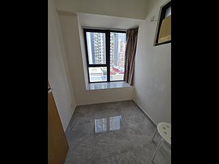 Wan Chai - 112, Johnston Road 08